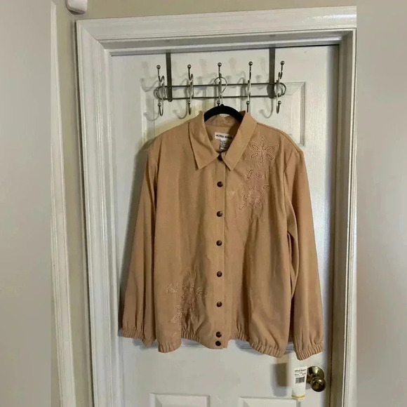 Alfred Dunner Stone Canyon Chore jacket Women’s Size 20 Pockets Apricot NWT - Picture 2 of 7